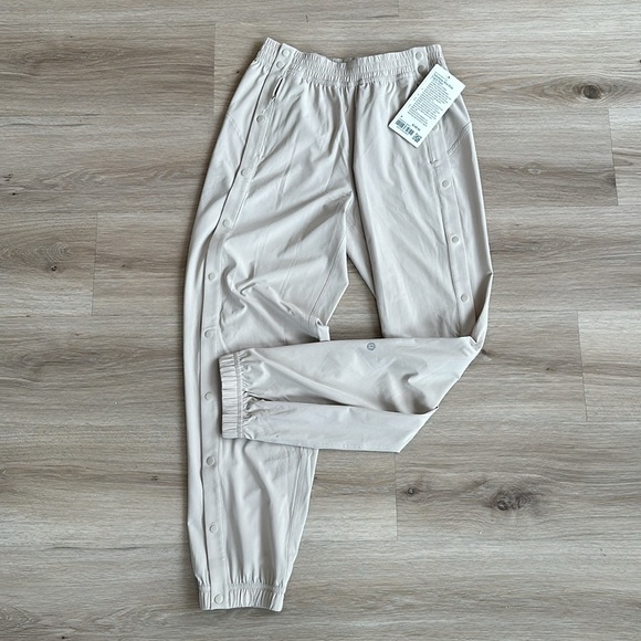 Lululemon Tear-Away Mid-Rise Track Pant Color Mojave Tan - Picture 6 of 12